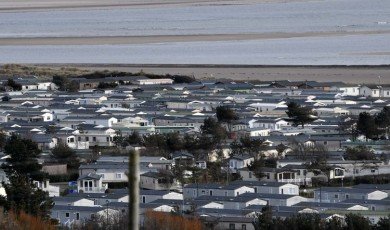 Haven caravan park residents say 'run-down' site leaves them with 'impossible choice'